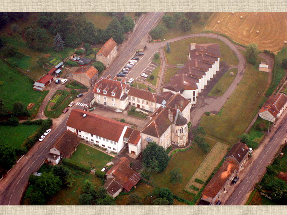 Vue aérienne de la Fondation De Grammont fin du XXème siècle Vue aérienne de la Fondation De Grammont fin du XXème siècle