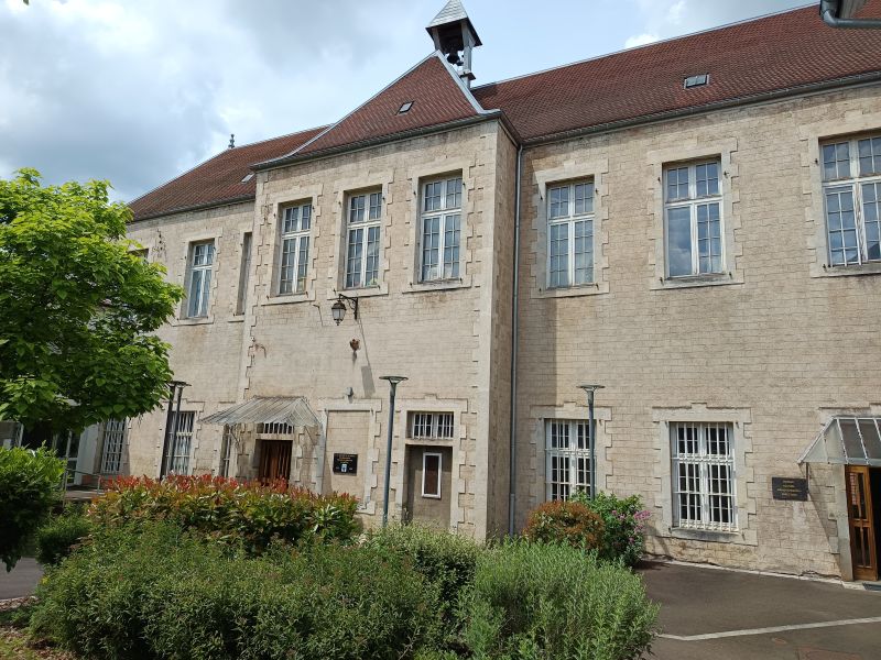 Photo 1.jpg